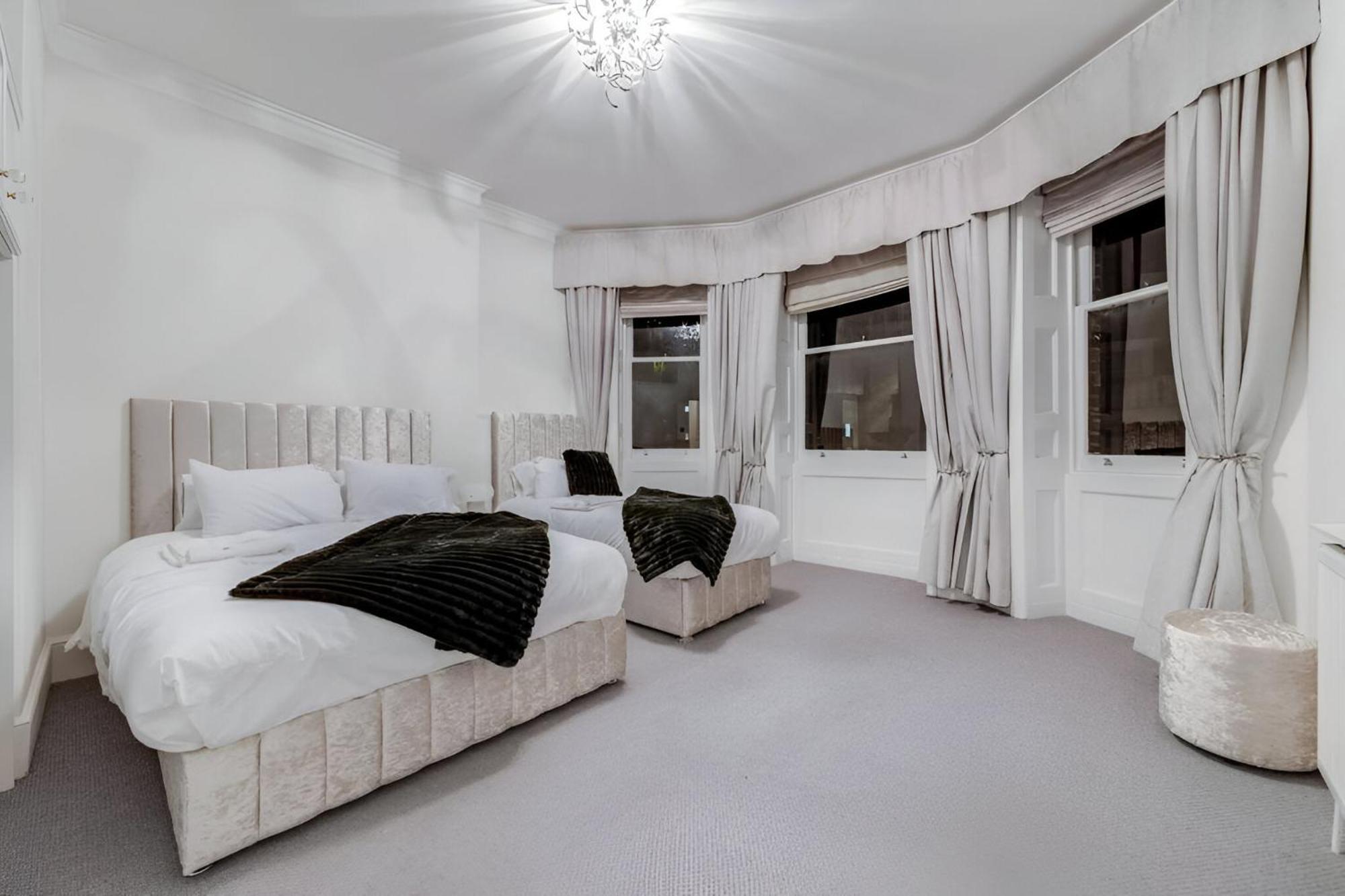 Luxury London 3 Bedroom Duplex With Pool Table - 4Hs Экстерьер фото