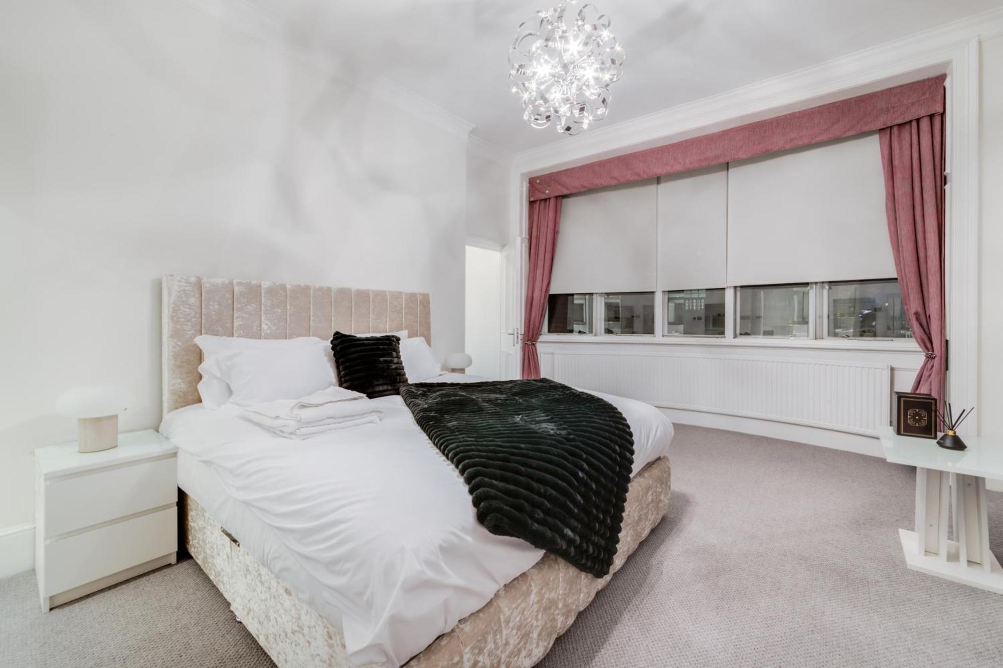 Luxury London 3 Bedroom Duplex With Pool Table - 4Hs Экстерьер фото