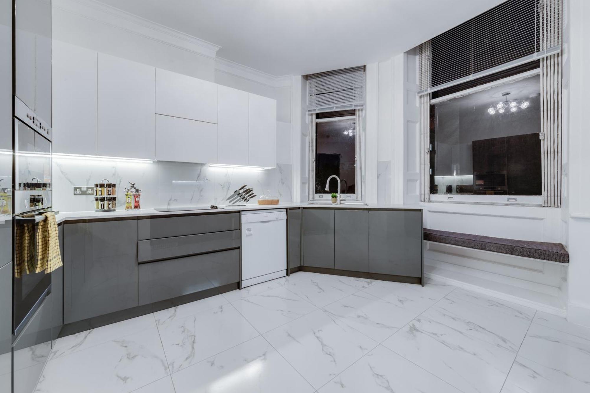 Luxury London 3 Bedroom Duplex With Pool Table - 4Hs Экстерьер фото